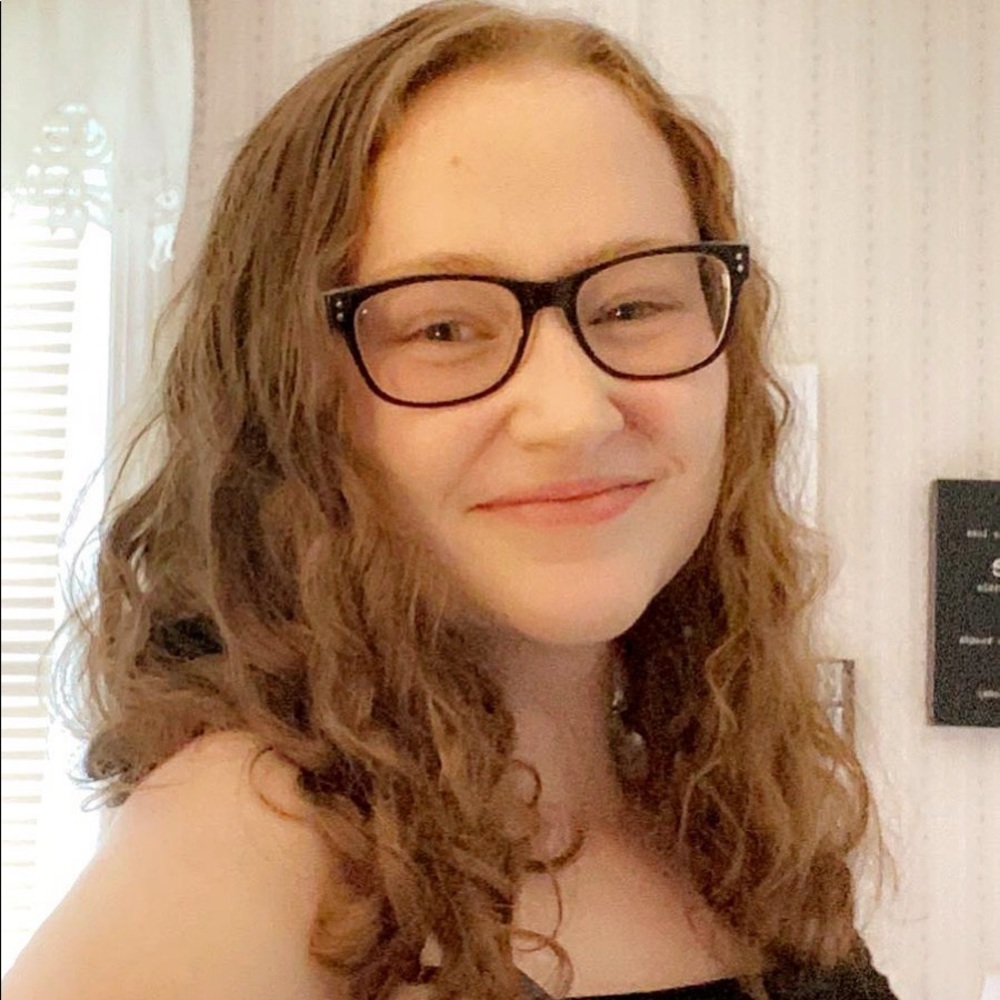 Meet your Posher, Amanda